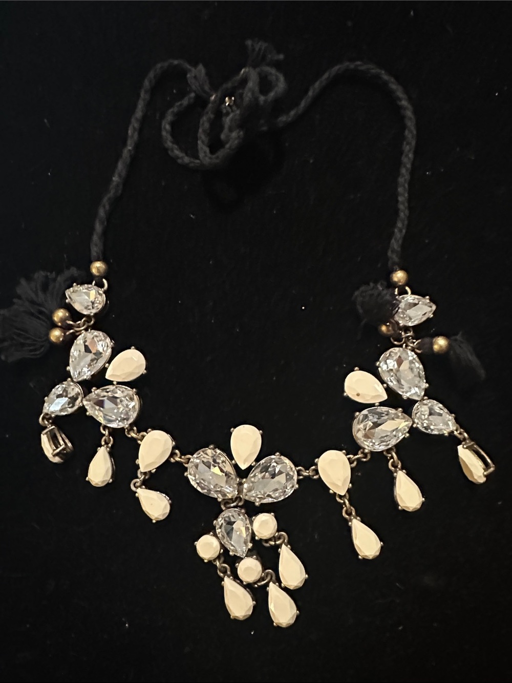 Vintagr J Crew Elegant Crystal Teardrop Statement Necklace - Black and Clear